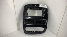 Aerateur tableau de bord RENAULT CLIO 4 PHASE 2 687502204R