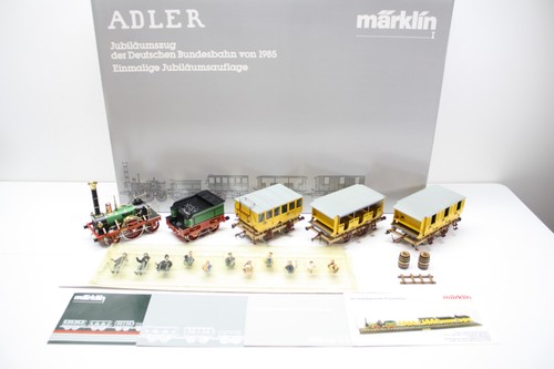Locomotive train miniature - à,