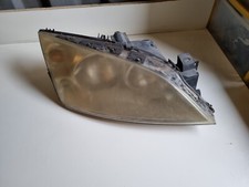 Ford Mondeo 2 / Phare avant