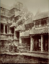 CAMBODGE Ca 1886 Temple d'Ang-Kor Wat  Les toits superposés