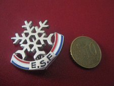 BROCHE BADGE " E.S.F. " FLOCON  ECOLE DE SKI