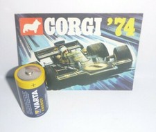S/ catalogue miniatures automobiles corgi 1974