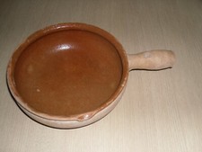 Ancien poelon artisanal en