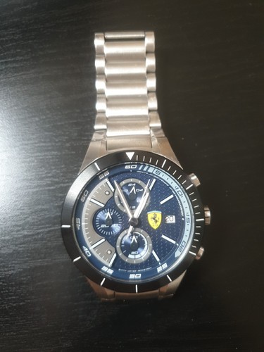Montre ferrari scuderia - montre,