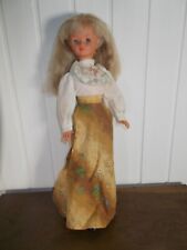 VINTAGE Poupée style Barbie "Ses cheveux poussent" env. 48cm 70'S habits origine