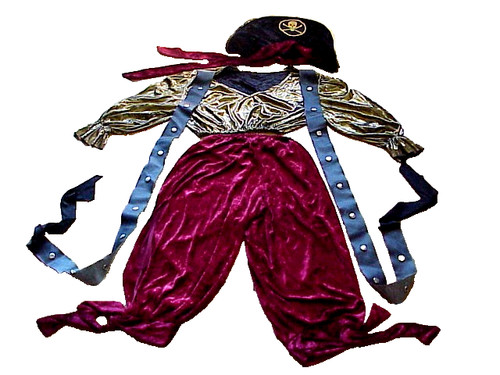 Pirate wench costume - pirate,