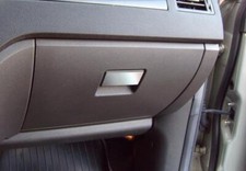 PLAQUE FORD KUGA TITANIUM