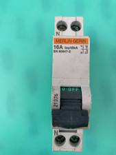 Merlin gerin disjoncteur DT40N