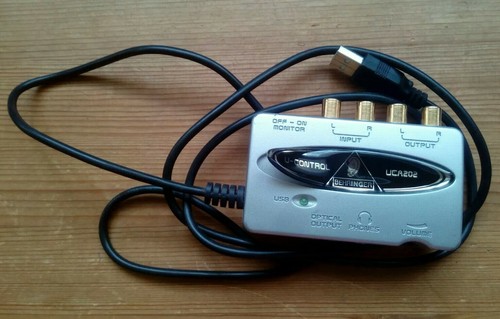 Behringer uc202 - behringer,