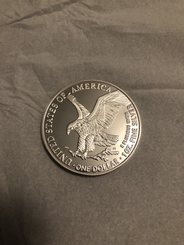Dollar usa 2024 - 1,