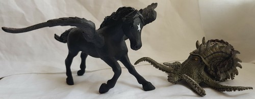 Figurines pégase noir - 2, le