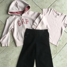 Ensemble vêtements fille Benetton, GAP 4-5 ans