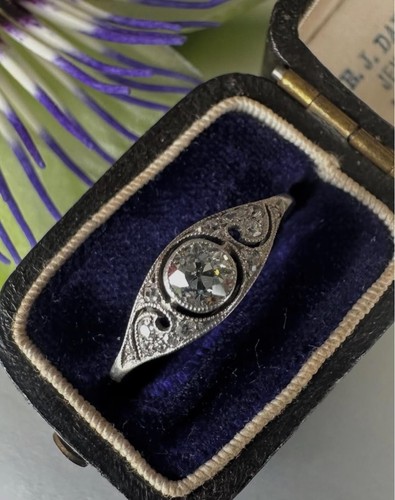Bague solitaire coupe - , ronde