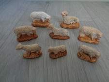 LOT DE 8 SANTONS MOUTON CRECHE