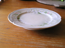 LUNEVILLE- modèle  POMMIER   - PLAT à DOUCEURS  -  D 23,5 cm
