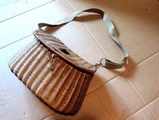 🟢 ANTIQUE FISHING CREEL