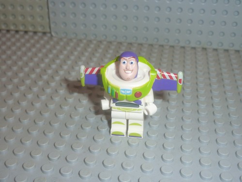 Lego minifigure toy story buzz - minifigure,