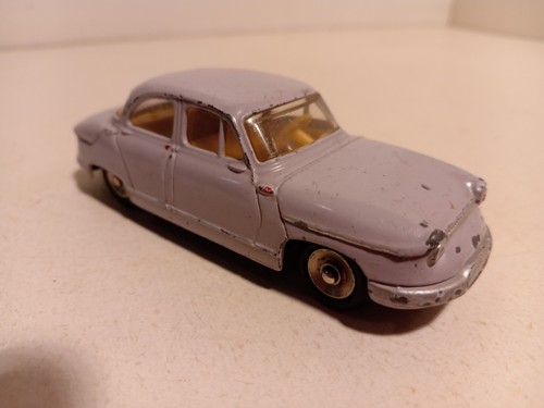 Dinky toys 547 panhard - dinky,