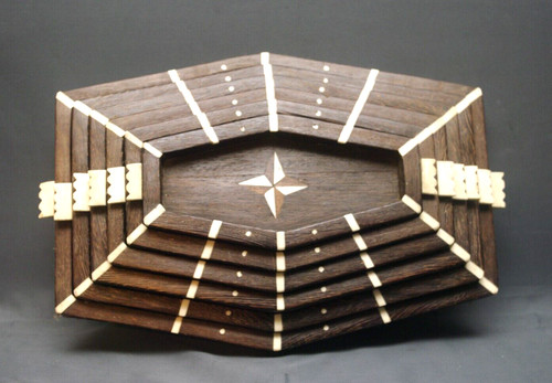 Six plateaux bois exotique - , et