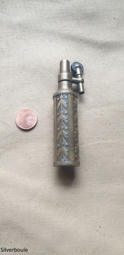 Briquet poilus - de, poilus.