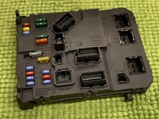 Boitier fusible BSI Peugeot Citroen 9657999780,  S118085220F