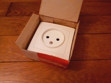 LEGRAND Otéo prise 2 pôles