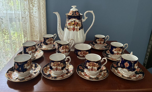 Vtg royal albert heirloom - royal,