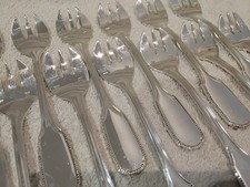 12 fourchettes à huitre