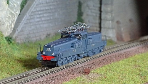 Arnold hn2547s locomotive - hn2547s,