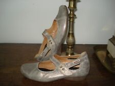 Ballerines à brides chaussures babies Méphisto cuir doré t. 38 pieds sensibles.