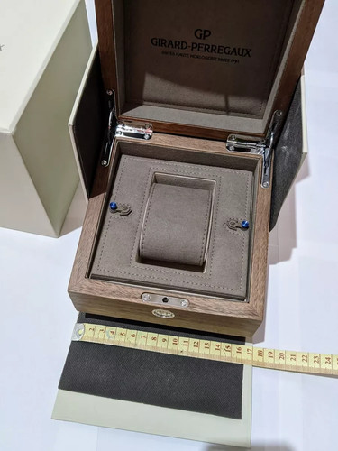 Girard perregaux laureato - girard-perregaux,