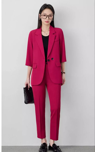 Tailleur femme élégant - tailleur,