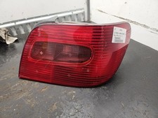 Feu arriere principal droit