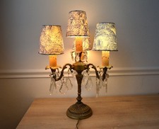 Girandole au pampilles cristal, avec des abat-jours