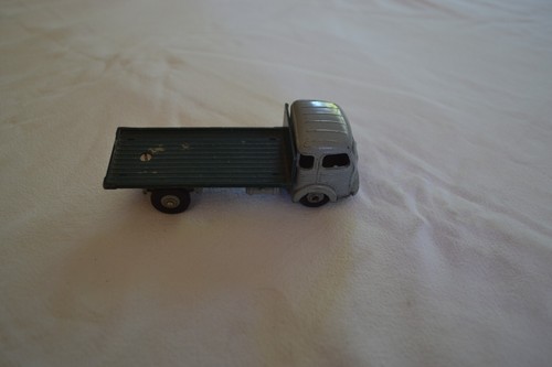Simca cargo dinky toys n - ,