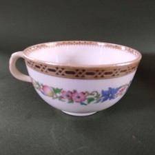 Tasse à thé ancienne English