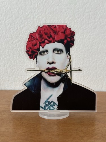 Marilyn manson stand figure - manson,