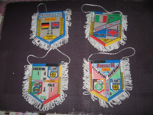 Anciens fanions foot - 4,
