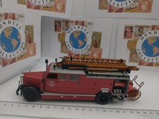 PMPB9-0456 CAMION sapeurs pompiers MINICHAMPS MERCEDES BENZ LOD 3750 BERLIN 1/43
