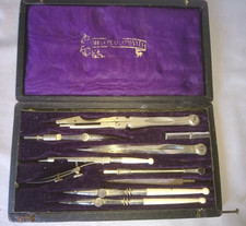 ANCIEN COFFRET BOITE A COMPAS