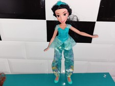 1205246 Poupée mannequin Disney hasbro 2017 Royal Shimmer jasmine