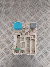 Boitier fusible toyota - toyota, yaris