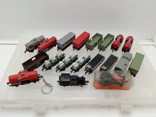 Lot De 19 Wagons Et Locomotive