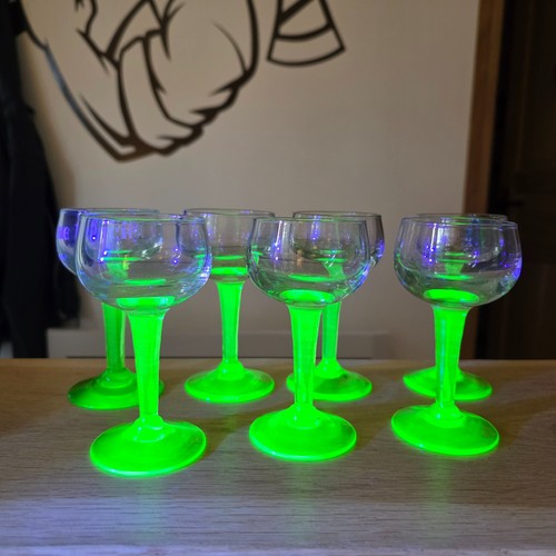 Lot verres anciens en - verres,