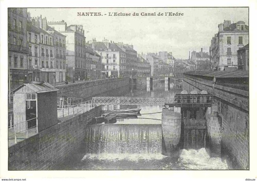 Carte postale reproduction - -,