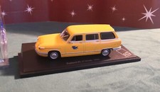 Petite voiture métal