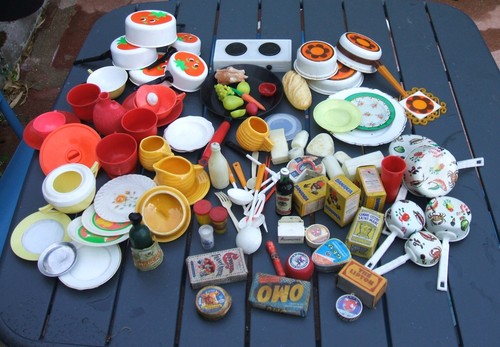 Lot jouets anciens dinette - lot,