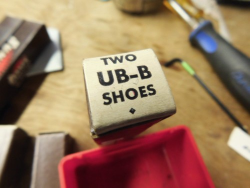 Sunnen honing shoes box - shoes.,