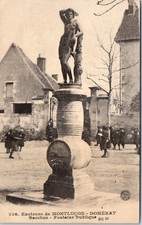 03 DOMERAT - bacchus, fontaine publique
