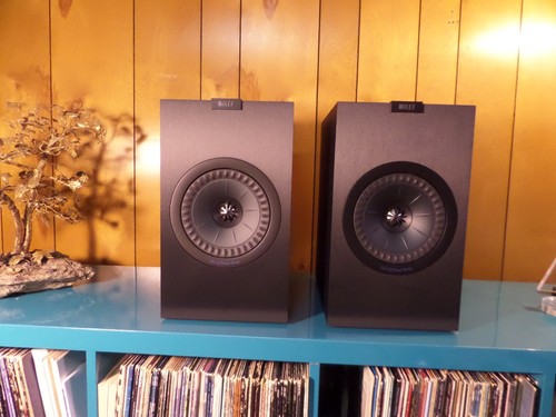 Kef q350 black bookshelf - kef,